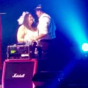 Meet your Posher, Sunshine